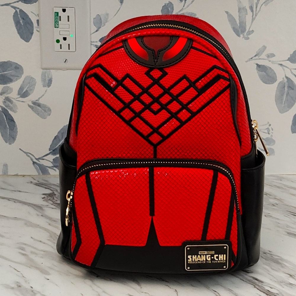 Marvel legends of the 10 rings loungefly